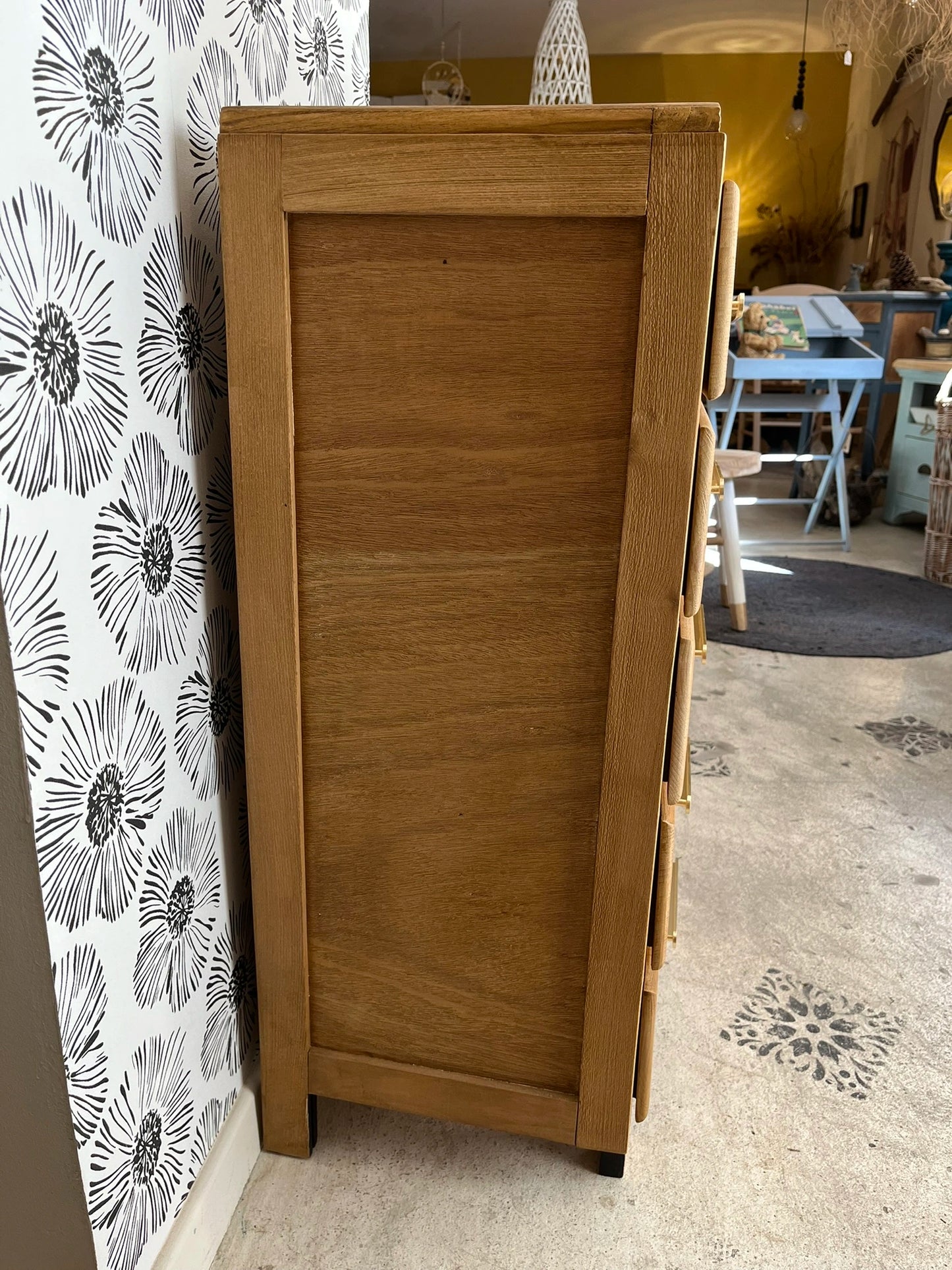 Chiffonnier commode vintage scandinave tiroirs bois, doré, pieds compas