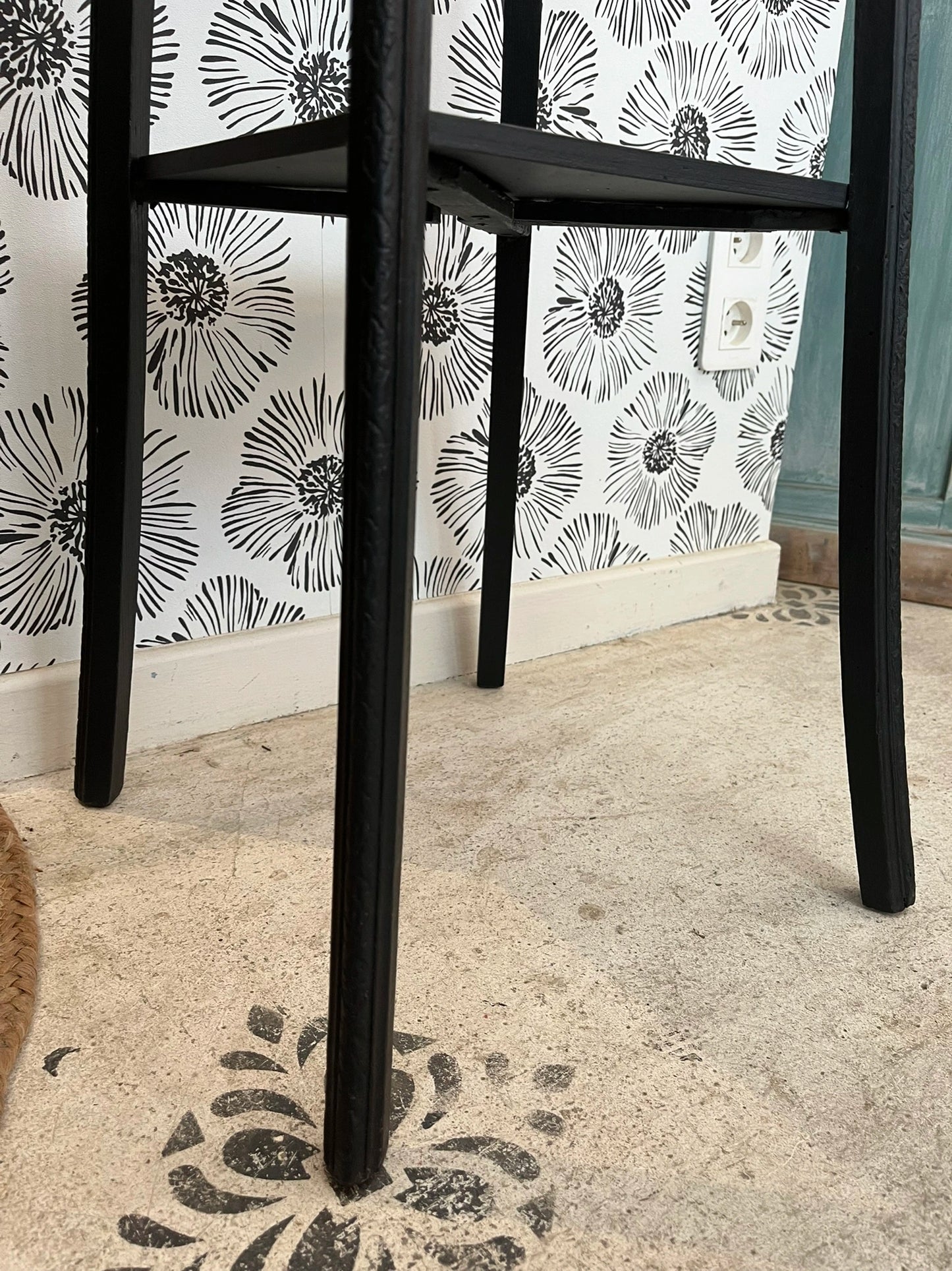 Sellette porte-plante, support plante bois massif, noir et gris