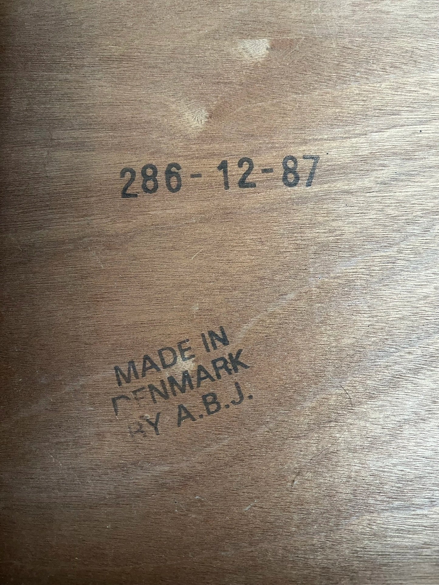 Table basse Freja bois designer made in Denmark by ABJ