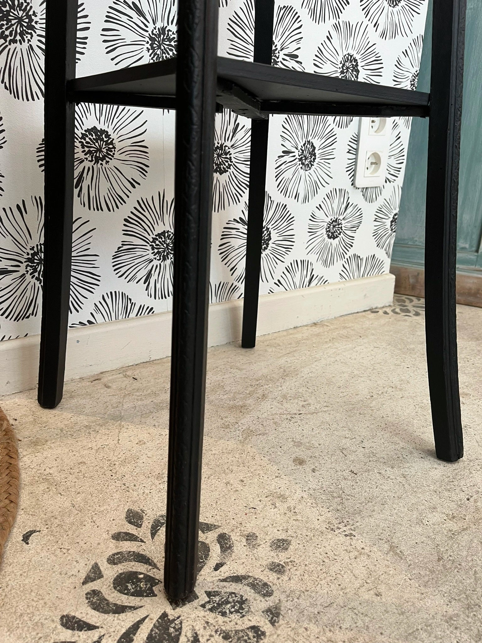 Sellette porte-plante, support plante bois massif, noir et gris