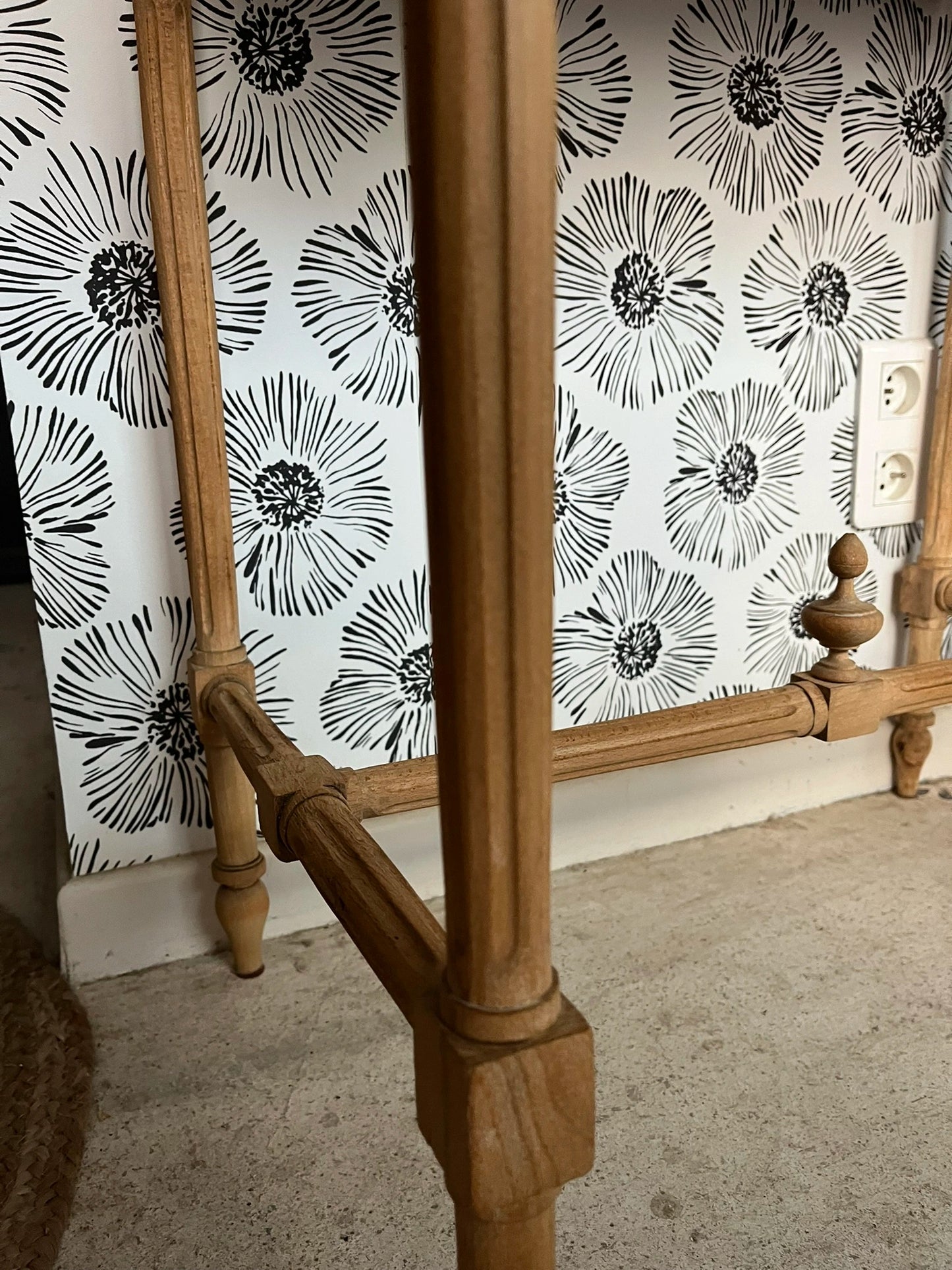 Console petit bureau Calixte sculpté bois massif et marbre