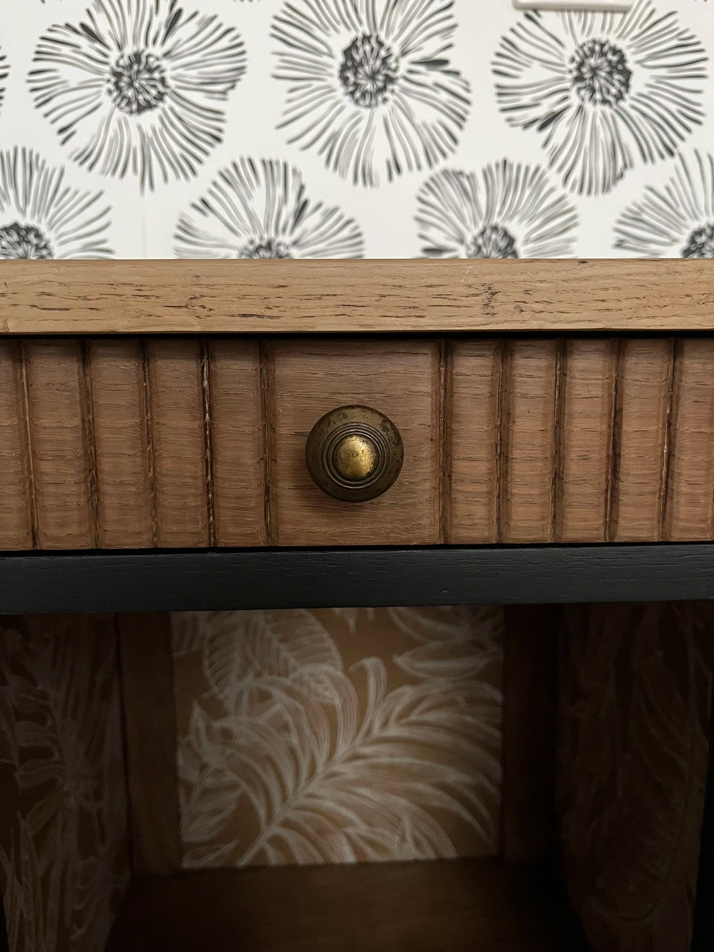 Table de chevet meuble d'appoint vintage Aëla Art Déco bois massif