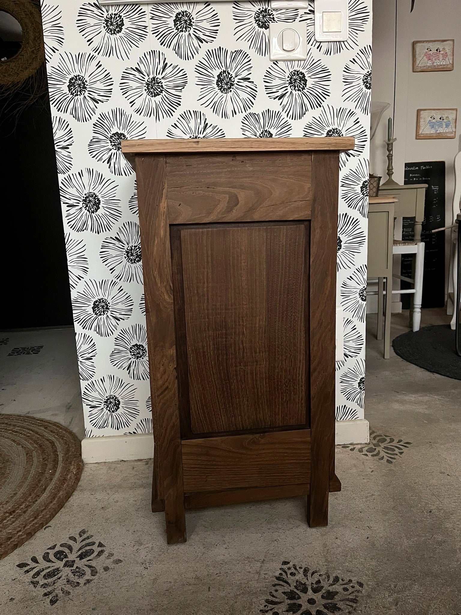 Table de chevet meuble d'appoint vintage Aëla Art Déco bois massif