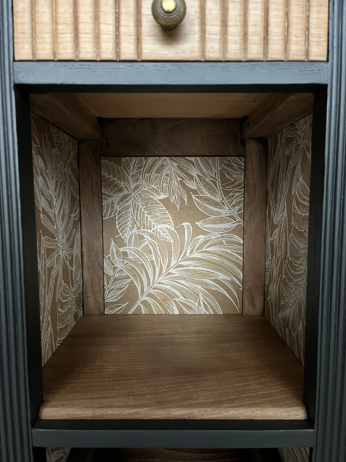 Table de chevet meuble d'appoint vintage Aëla Art Déco bois massif